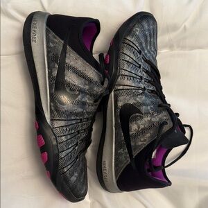 Nike Black and Gray Athletic Shoes